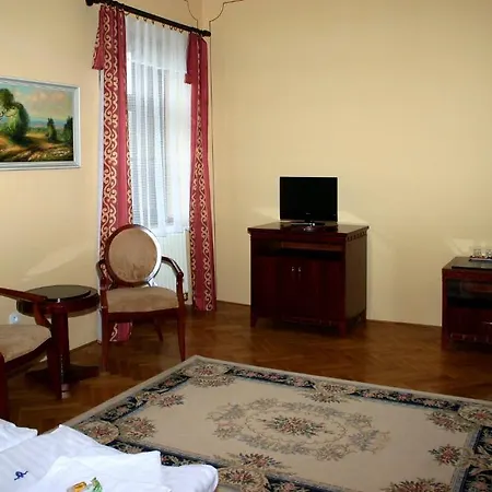 Lazne Vraz S.r.o. Borečnice